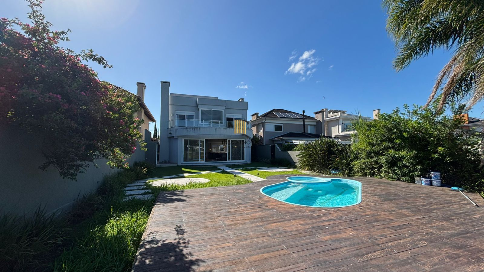 Casa 5 dormitórios no bairro Belém Novo