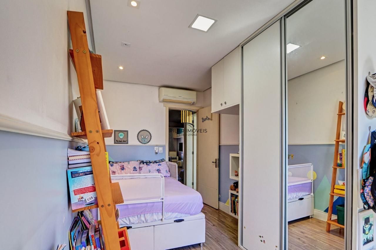 Casa de Condomínio 3 dormitórios no bairro Vila Nova