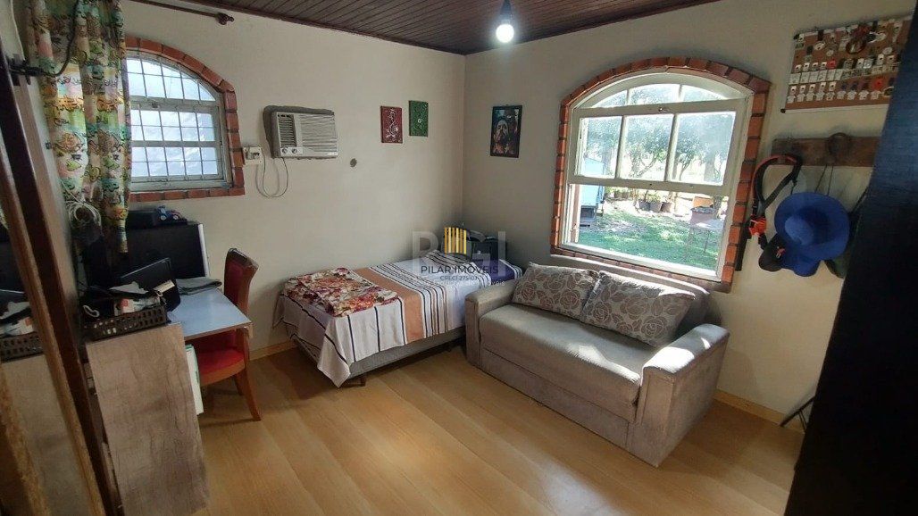 Sítio para Venda - 242m², 2 dormitórios, sendo 2 suites, 2 vagas - Itapuã