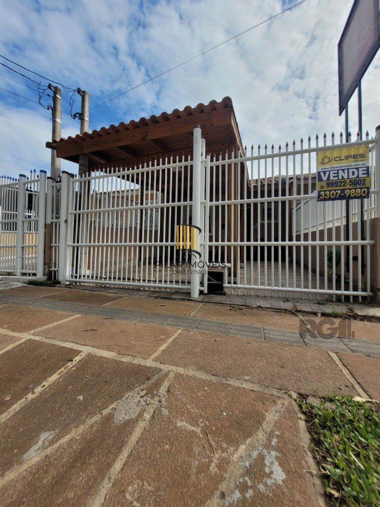 Casa 2 dormitórios no bairro Restinga
