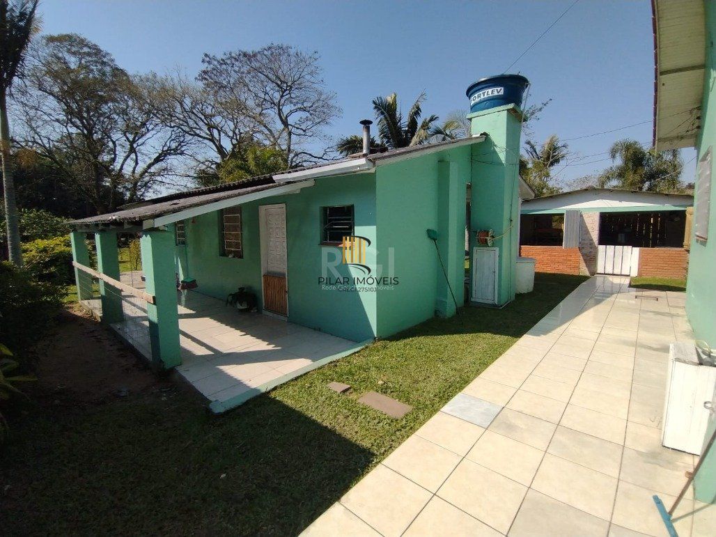 Sítio para Venda - 245m², 4 dormitórios, 10 vagas - Lami