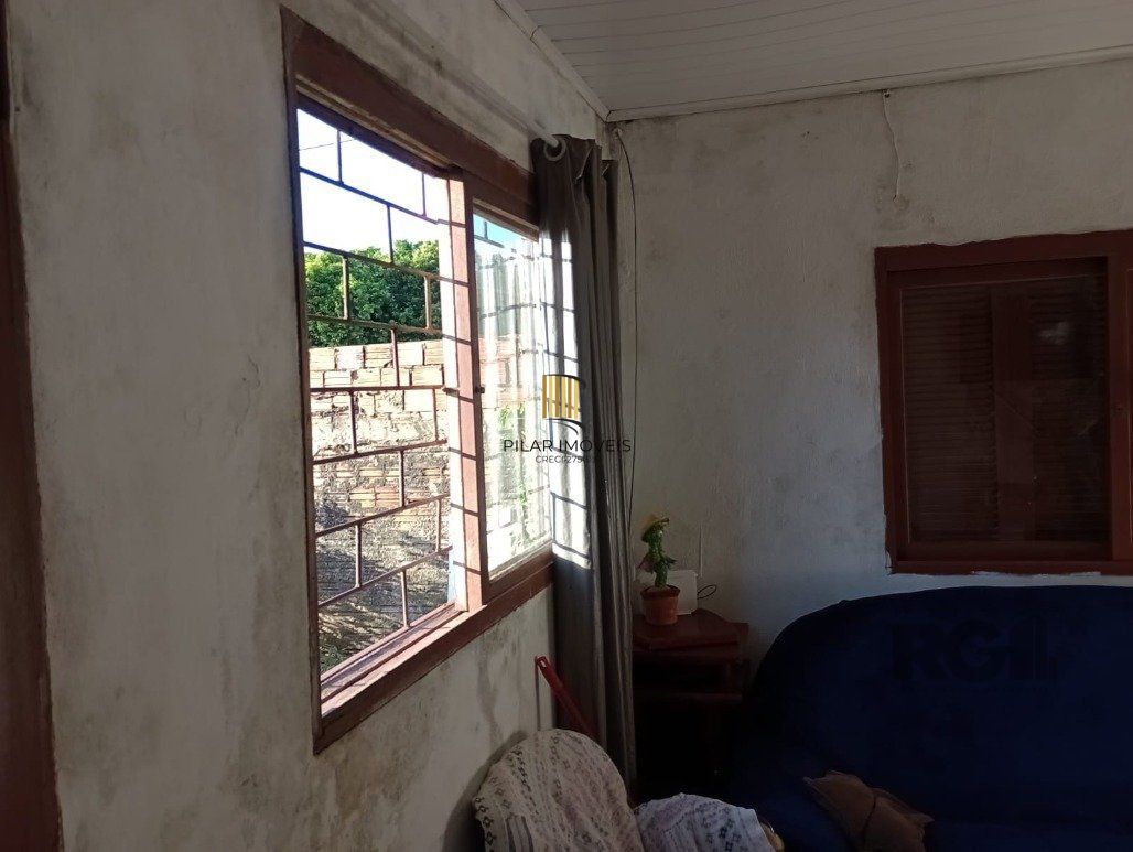 Casa 2 Dormitório(s) Bairro Jari