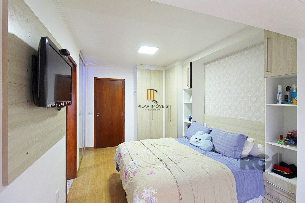 Sobrado para Venda - 218m², 4 dormitórios, sendo 3 suites, 2 vagas - Ipanema