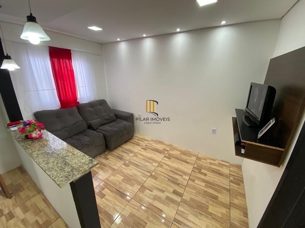 Casa 3 dormitórios no bairro Hípica