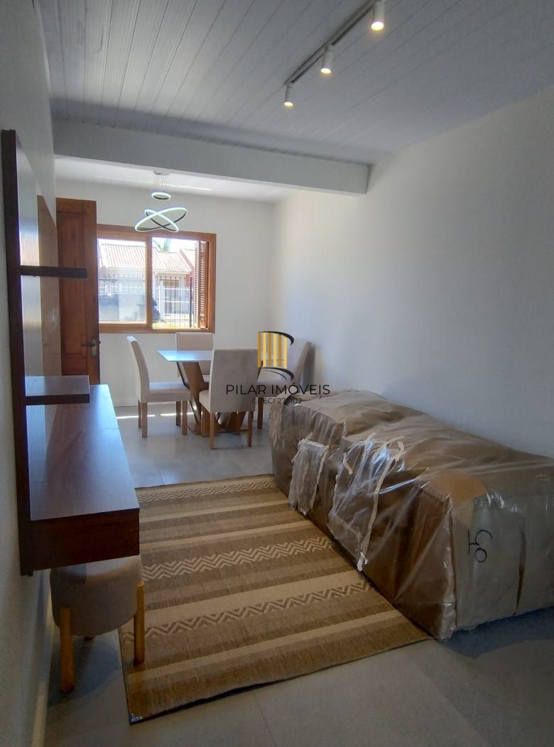 Casa 3 dormitórios no bairro Hípica