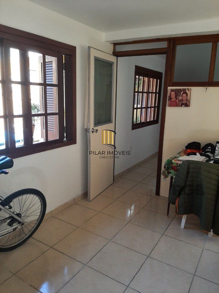 Casa 5 Dormitório(s) Bairro Campo Novo