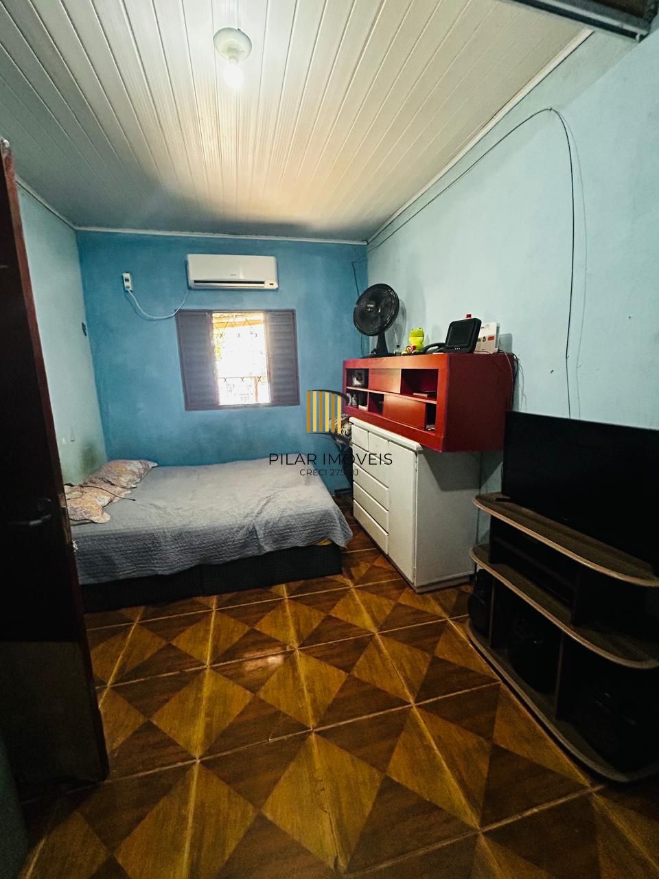 Casa 2 dormitórios no bairro Restinga