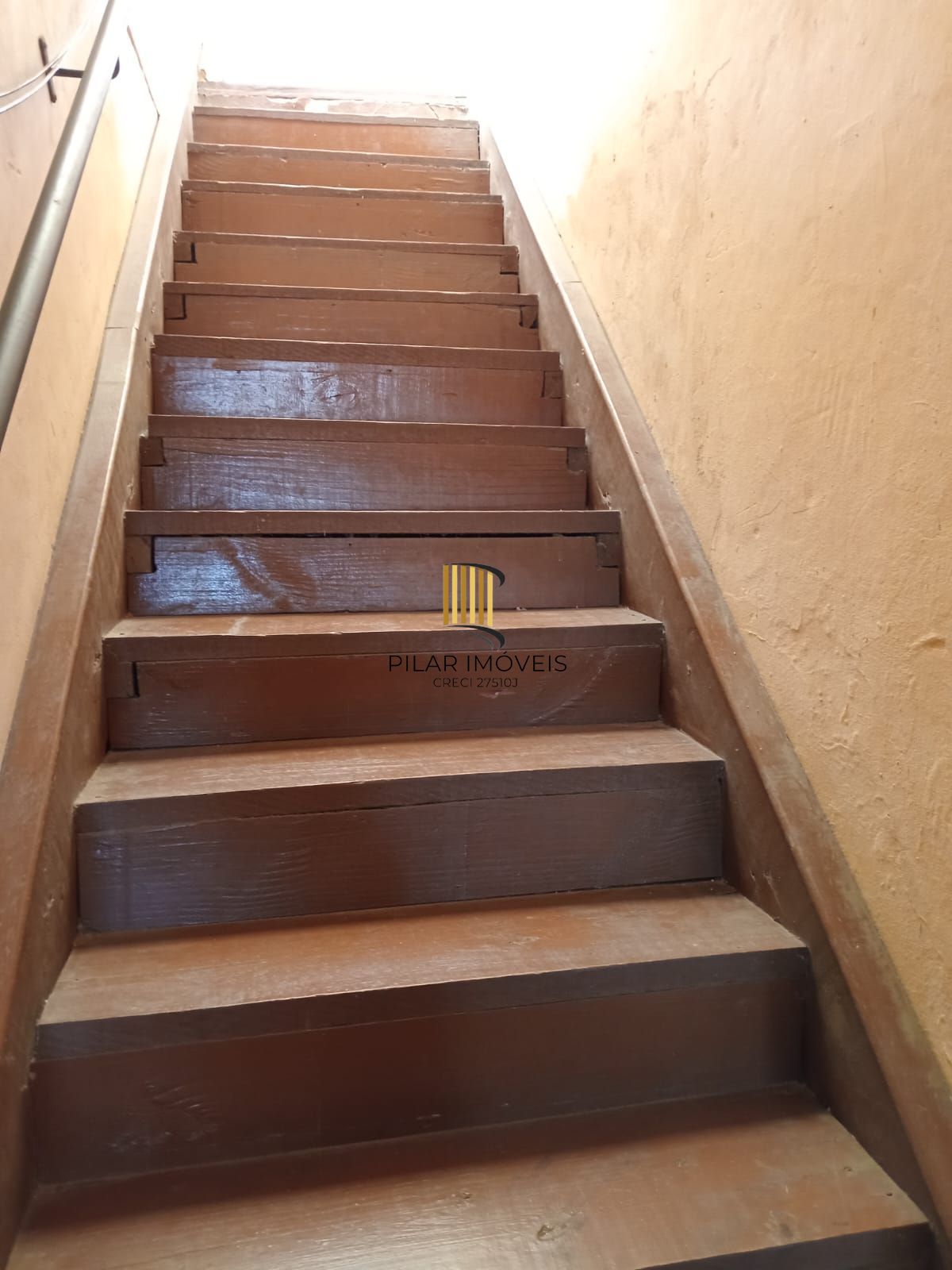 Casa 4 dormitórios no bairro Restinga