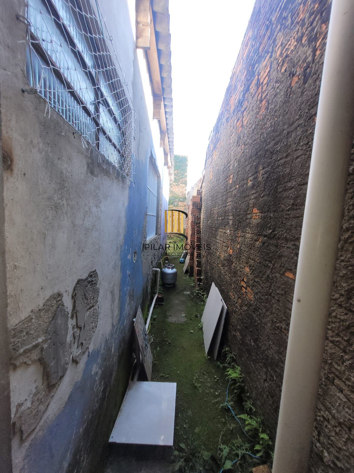 Casa 1 dormitório no bairro Hípica