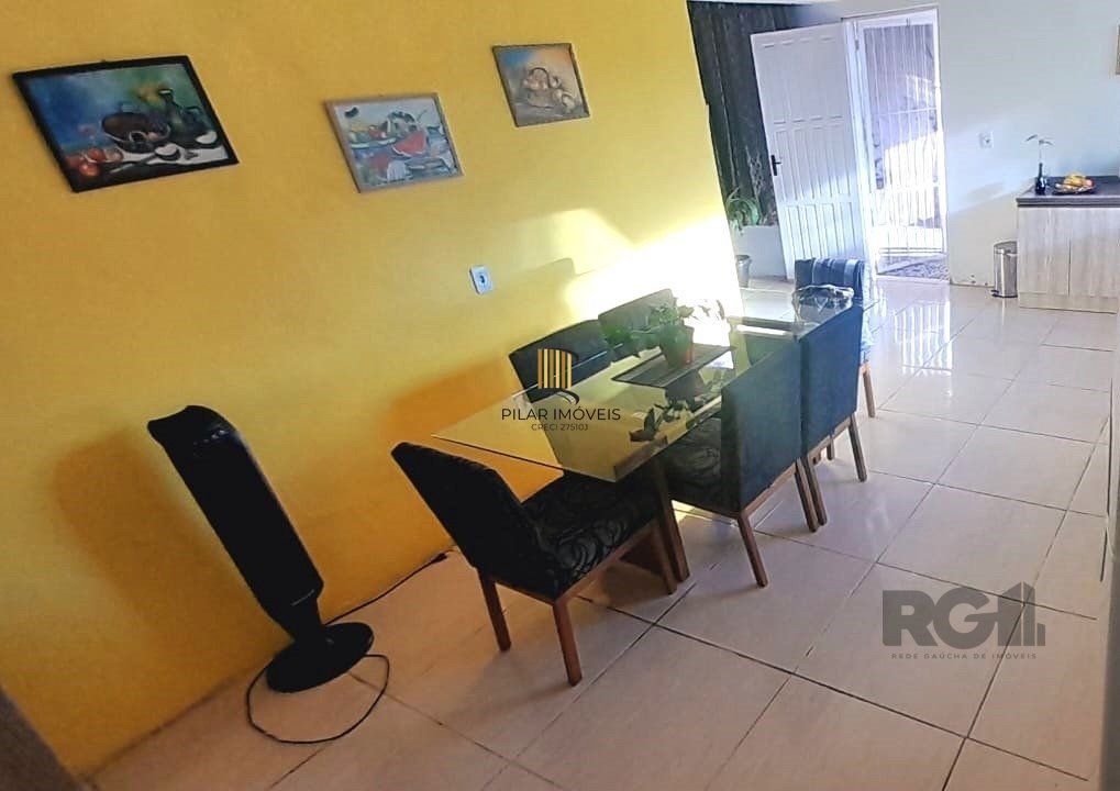 Casa 6 dormitórios no bairro Restinga