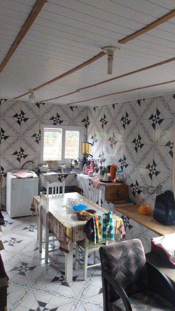 Casa 2 Dormitório(s) Bairro Restinga