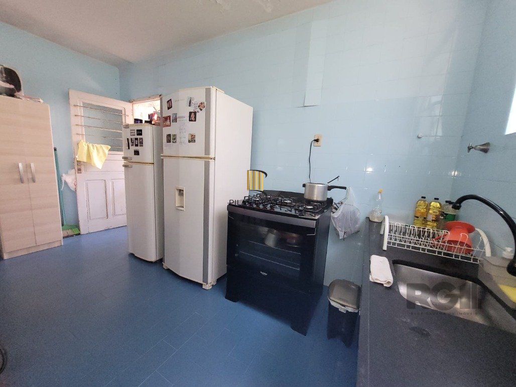 Casa 8 dormitórios no bairro Menino Deus