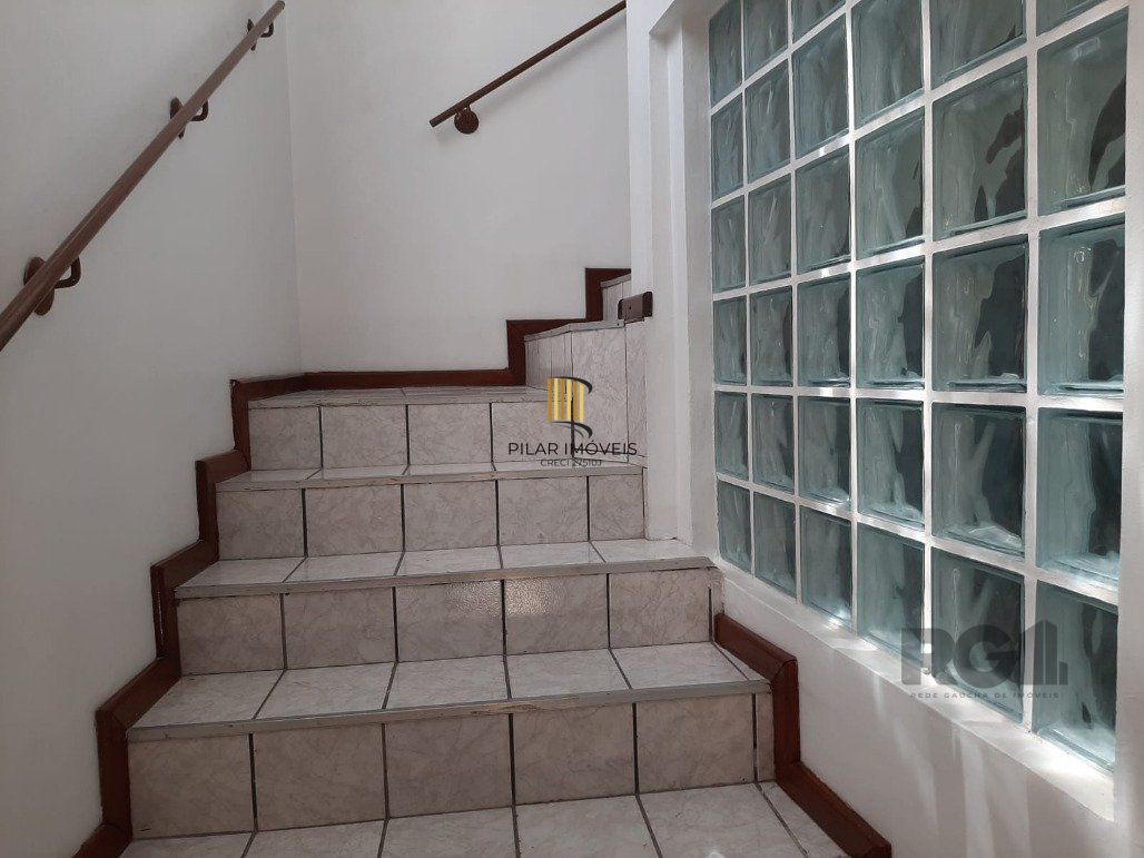 Casa 5 Dormitório(s) Bairro Campo Novo
