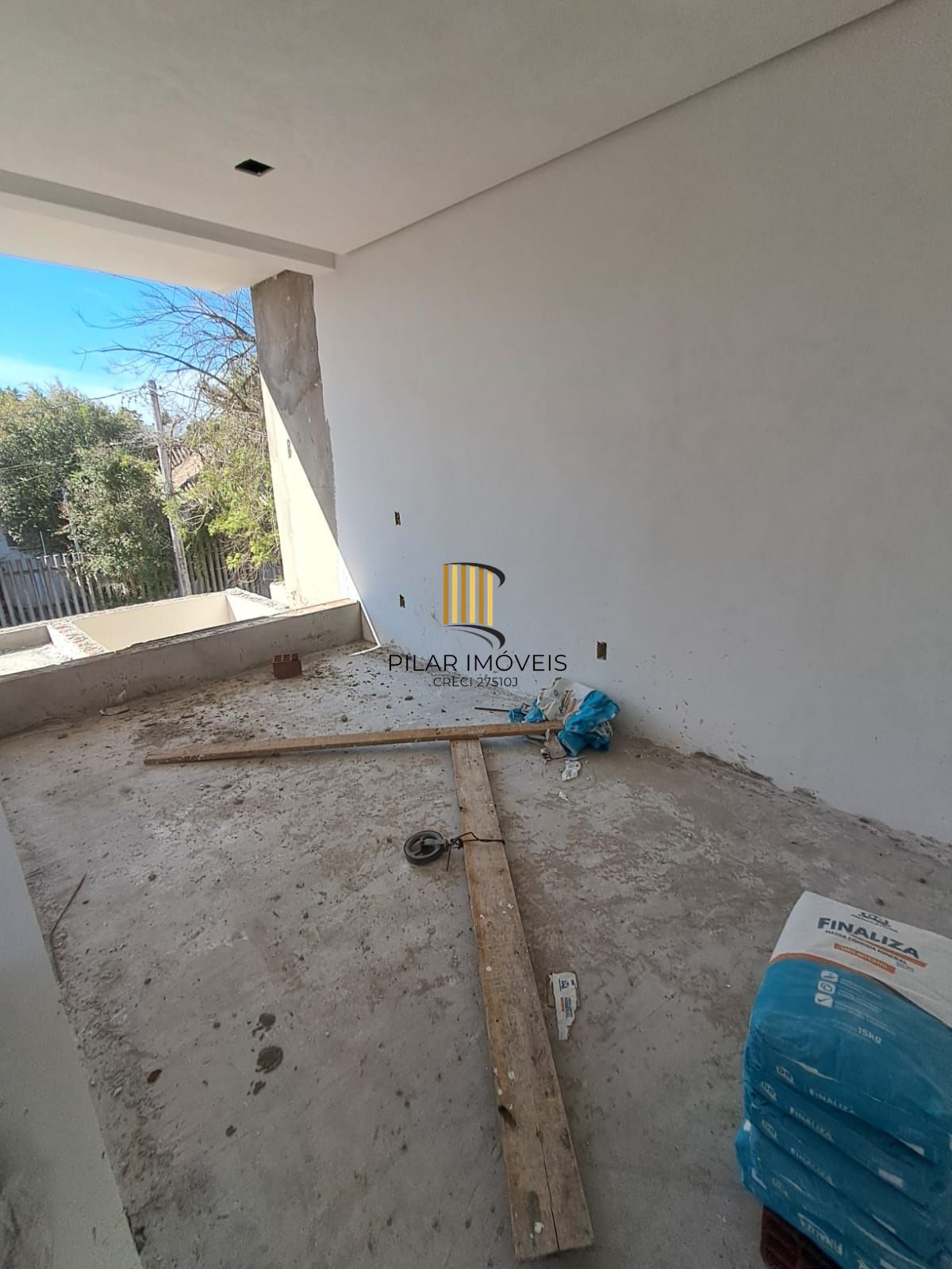 Casa 3 dormitórios no bairro Ipanema
