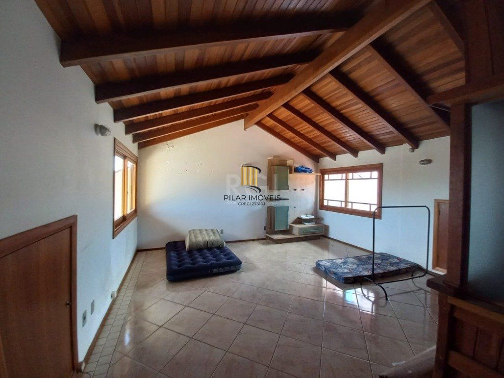 Casa 4 Dormitório(s) Bairro Espirito Santo