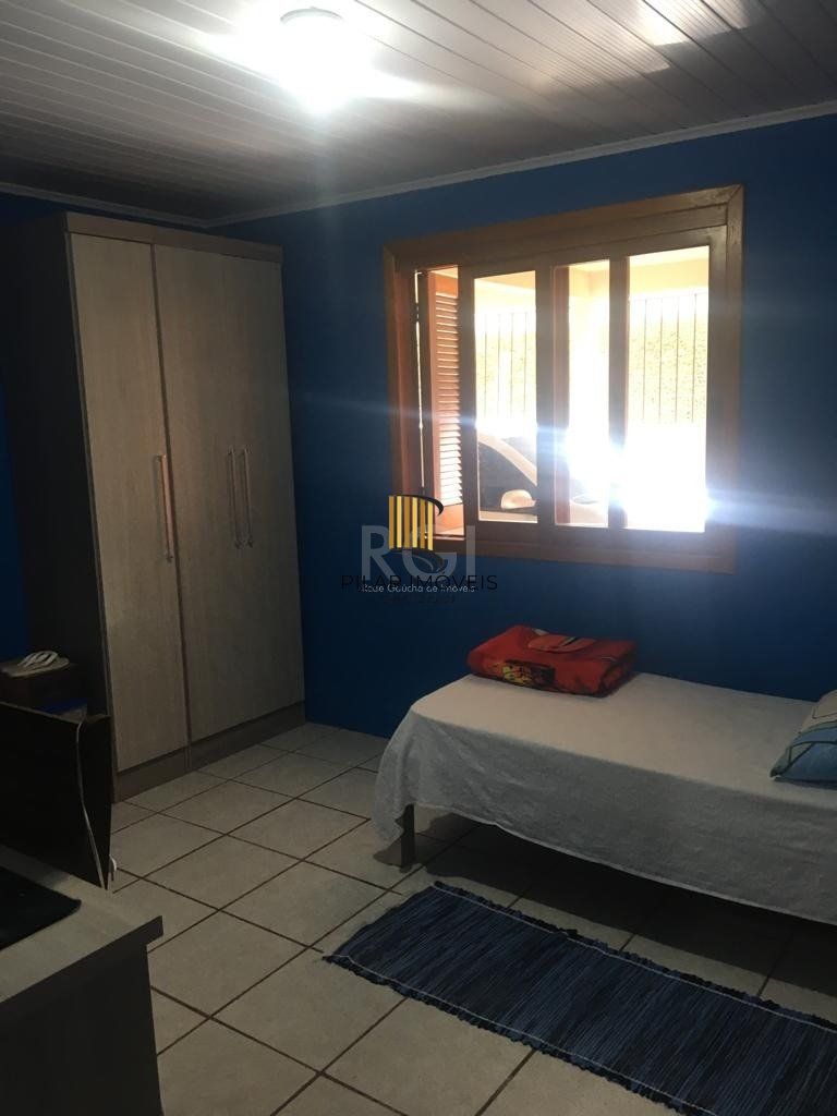 Sobrado para Venda - 92m², 3 dormitórios, 2 vagas - Restinga Nova
