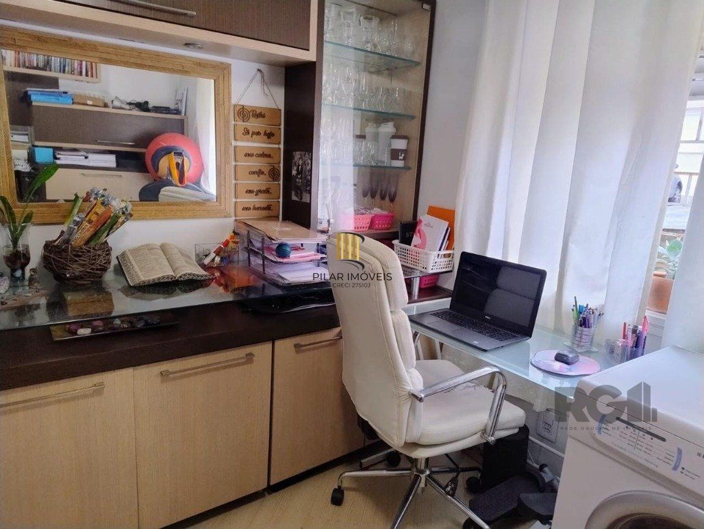 Apartamento 2 dormitórios no bairro Cavalhada