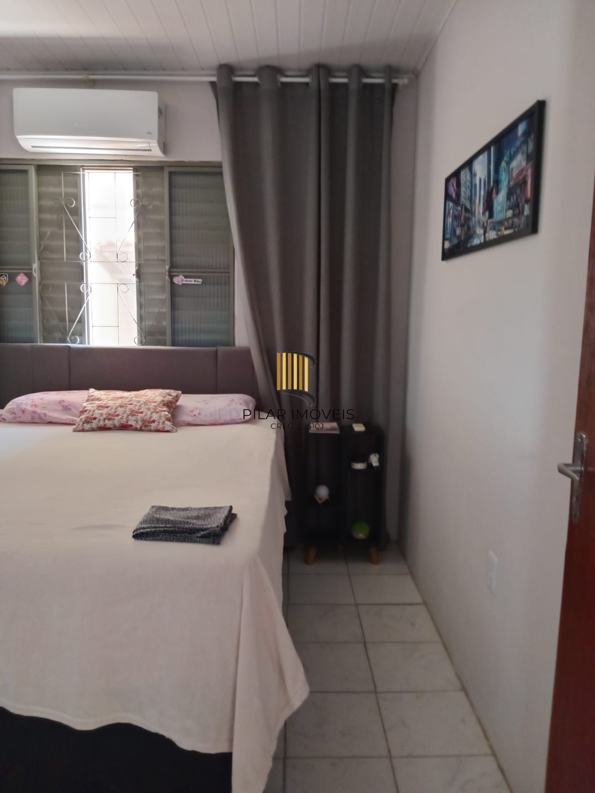 Casa 4 dormitórios no bairro Restinga