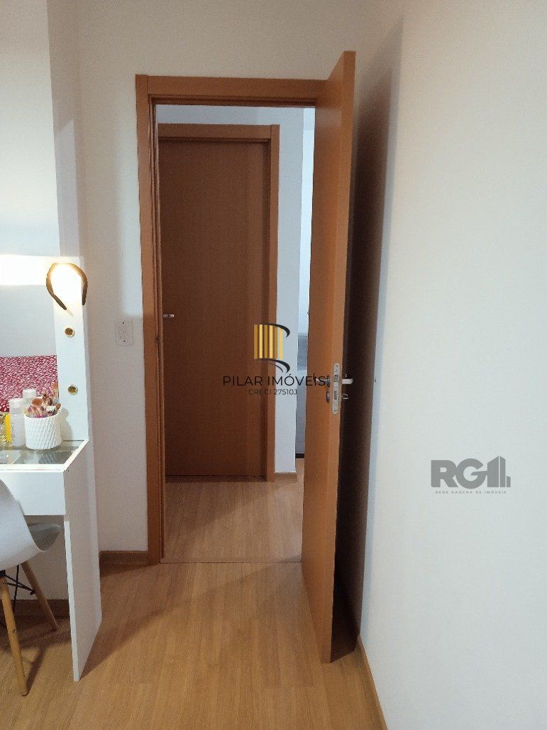 Apartamento 2 Dormitório(s) Bairro Restinga