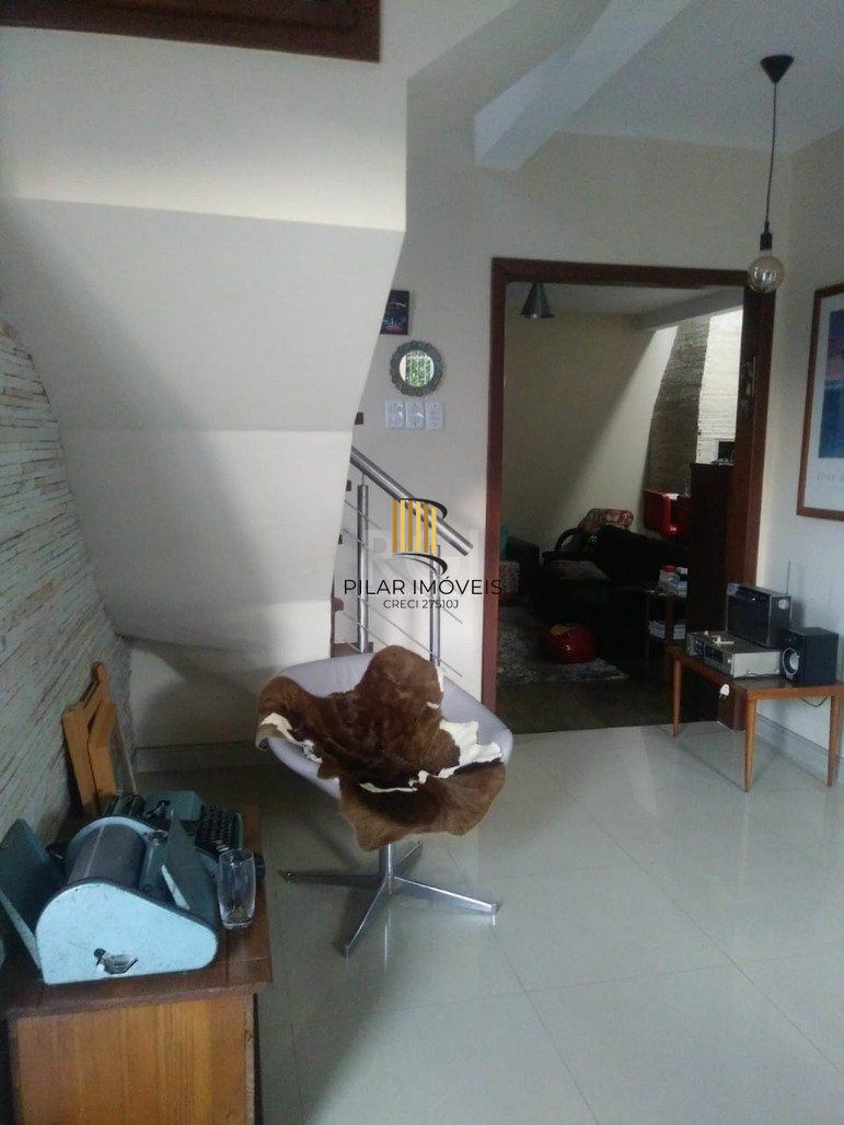 Casa 3 Dormitório(s) Bairro Imperial Parque