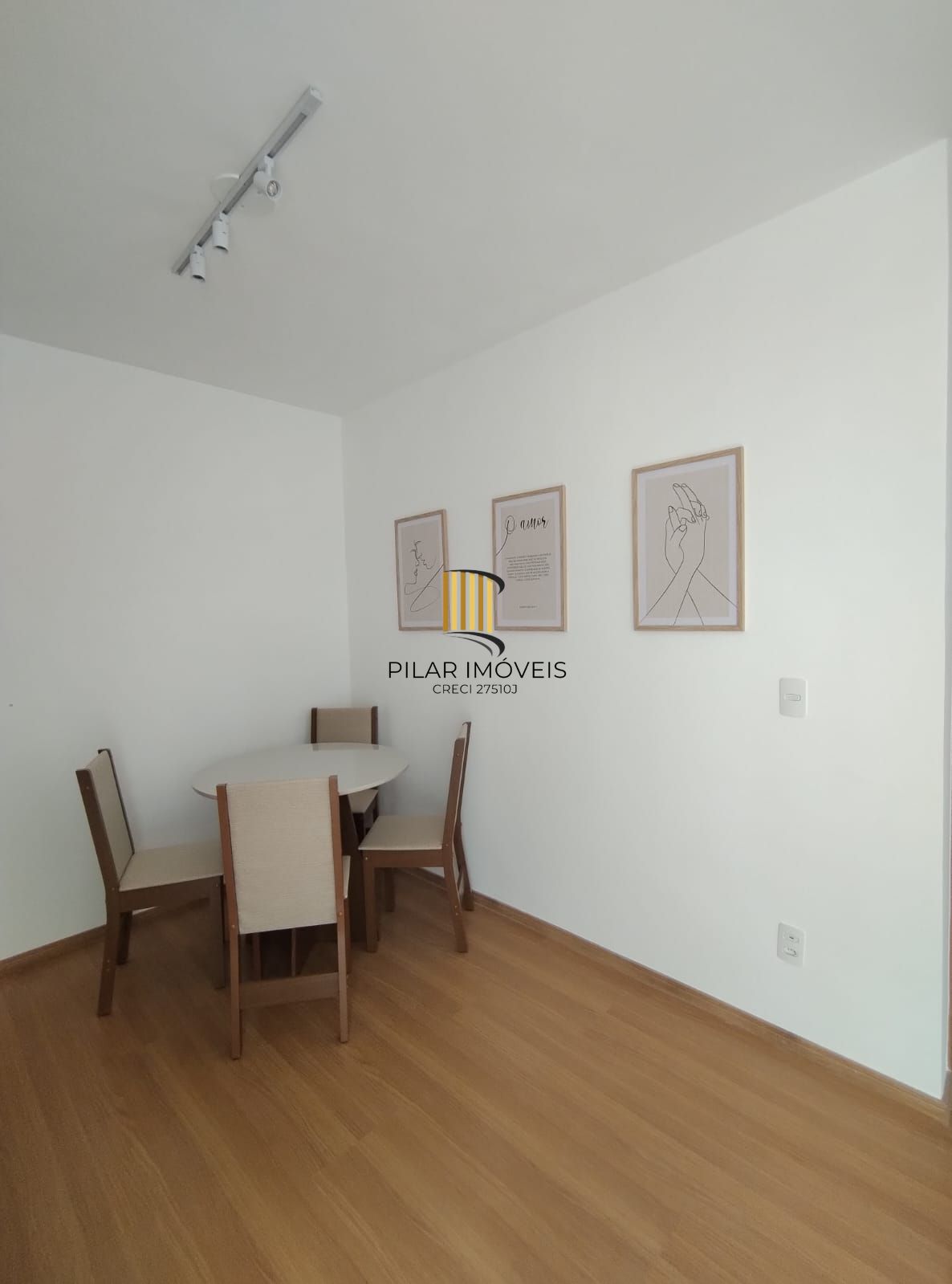 Apartamento 2 dormitórios no bairro Restinga