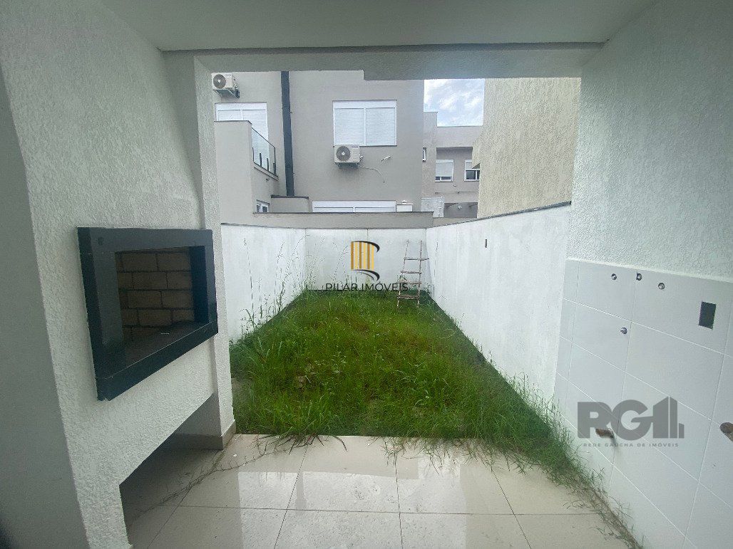 Sobrado 2 dormitórios no bairro Hípica