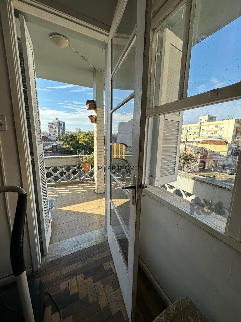 Apartamento 2 dormitórios no bairro Azenha