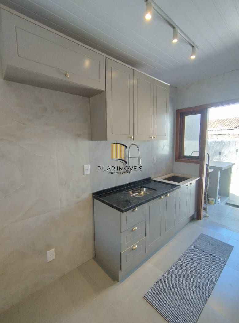 Casa 3 dormitórios no bairro Hípica