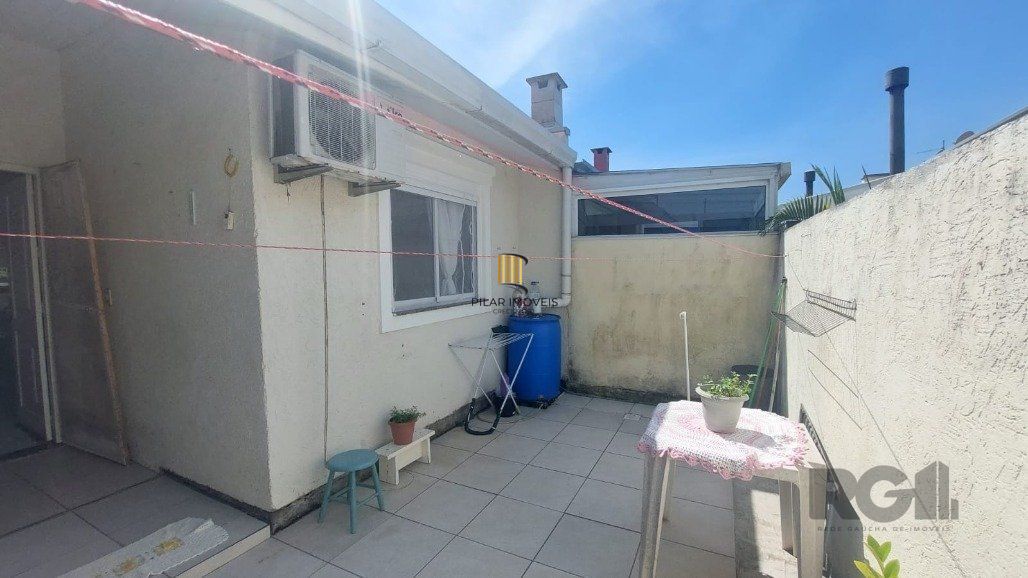 Casa Condominio 2 Dormitório(s) Bairro Hípica