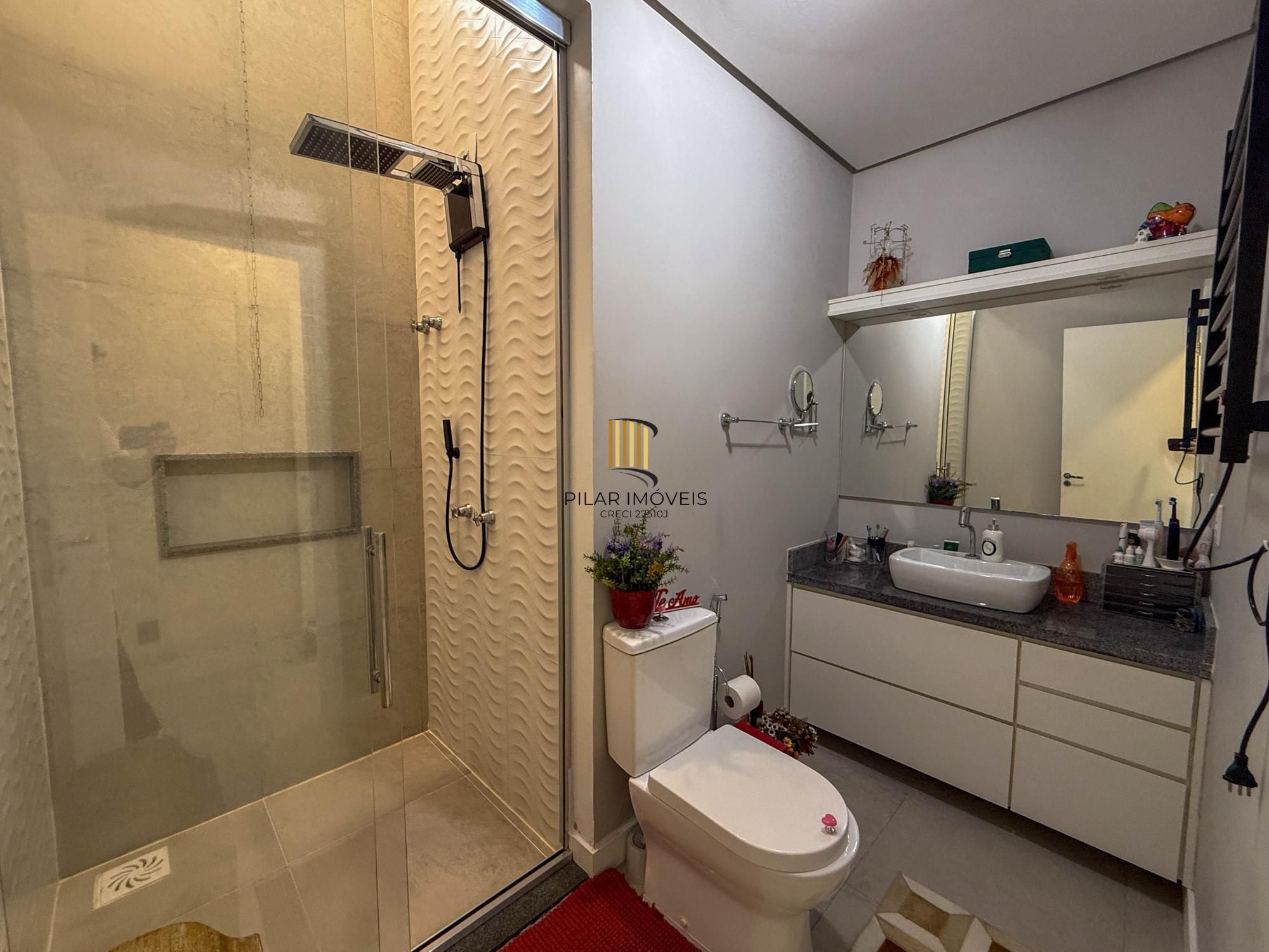 Casa de Condomínio 3 dormitórios no bairro Hípica