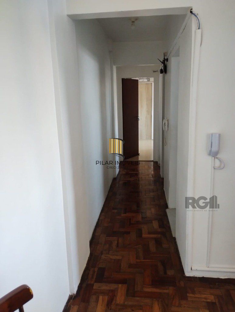 Apartamento 2 Dormitório(s) Bairro Cristal