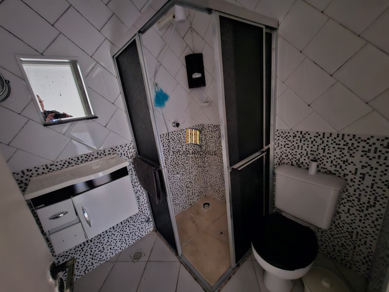 Casa 2 dormitórios no bairro Hípica