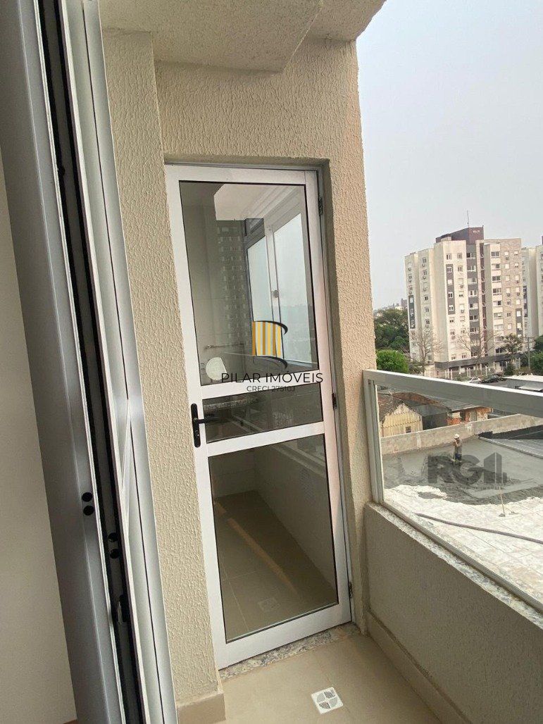 Apartamento 2 dormitórios no bairro Camaquã