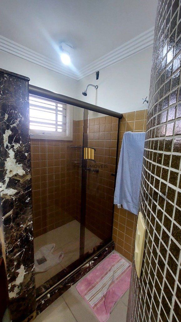 Casa 4 dormitórios no bairro Espírito Santo