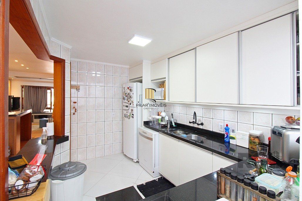 Sobrado para Venda - 218m², 4 dormitórios, sendo 3 suites, 2 vagas - Ipanema