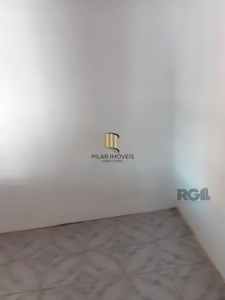 Casa 3 dormitórios no bairro Restinga