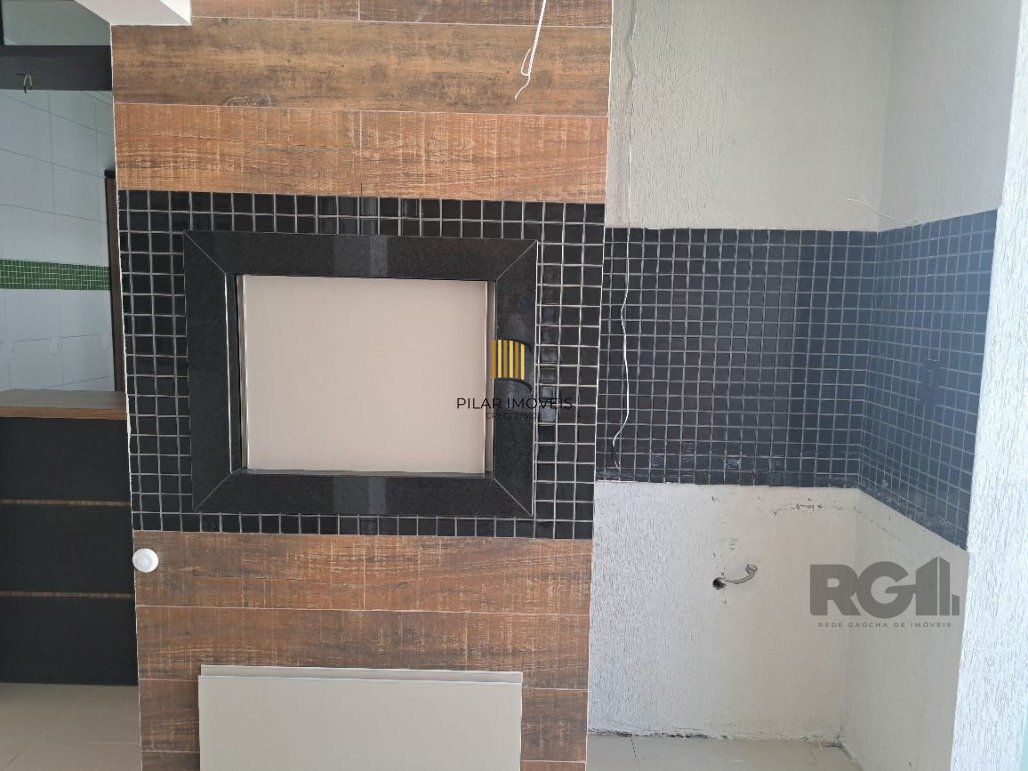 Casa 3 dormitórios no bairro Hípica