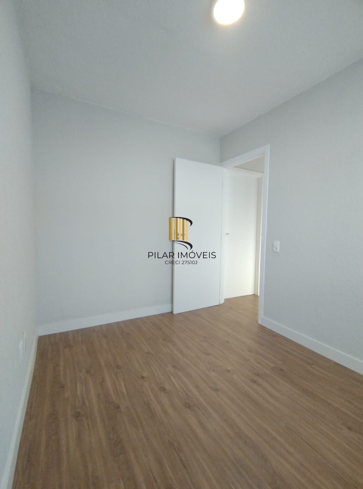 Apartamento 2 dormitórios no bairro Restinga