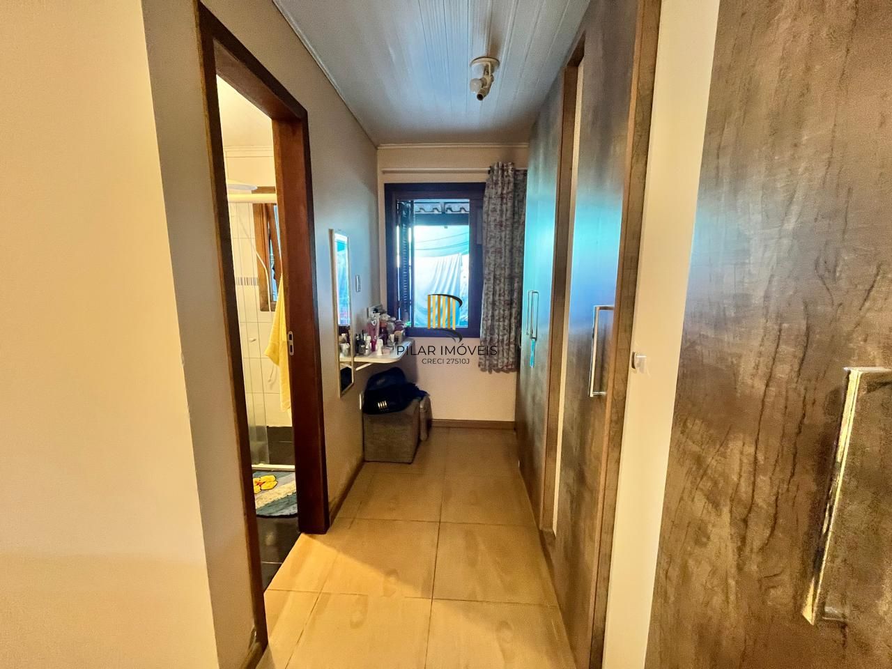Casa 2 dormitórios no bairro Hípica