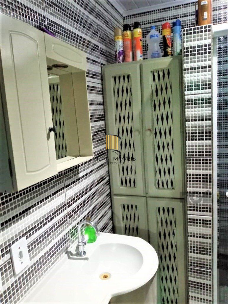 Apartamento 2 Dormitório(s) Bairro Morro Santana