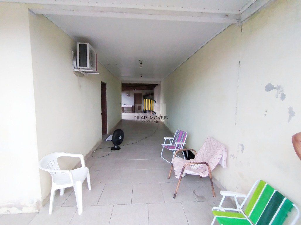 Casa para Venda - 90m², 2 dormitórios, sendo 1 suites, 1 vaga - Restinga