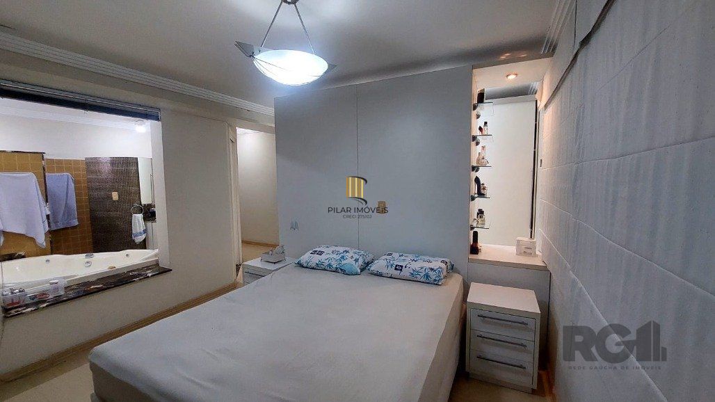 Casa 4 dormitórios no bairro Espírito Santo