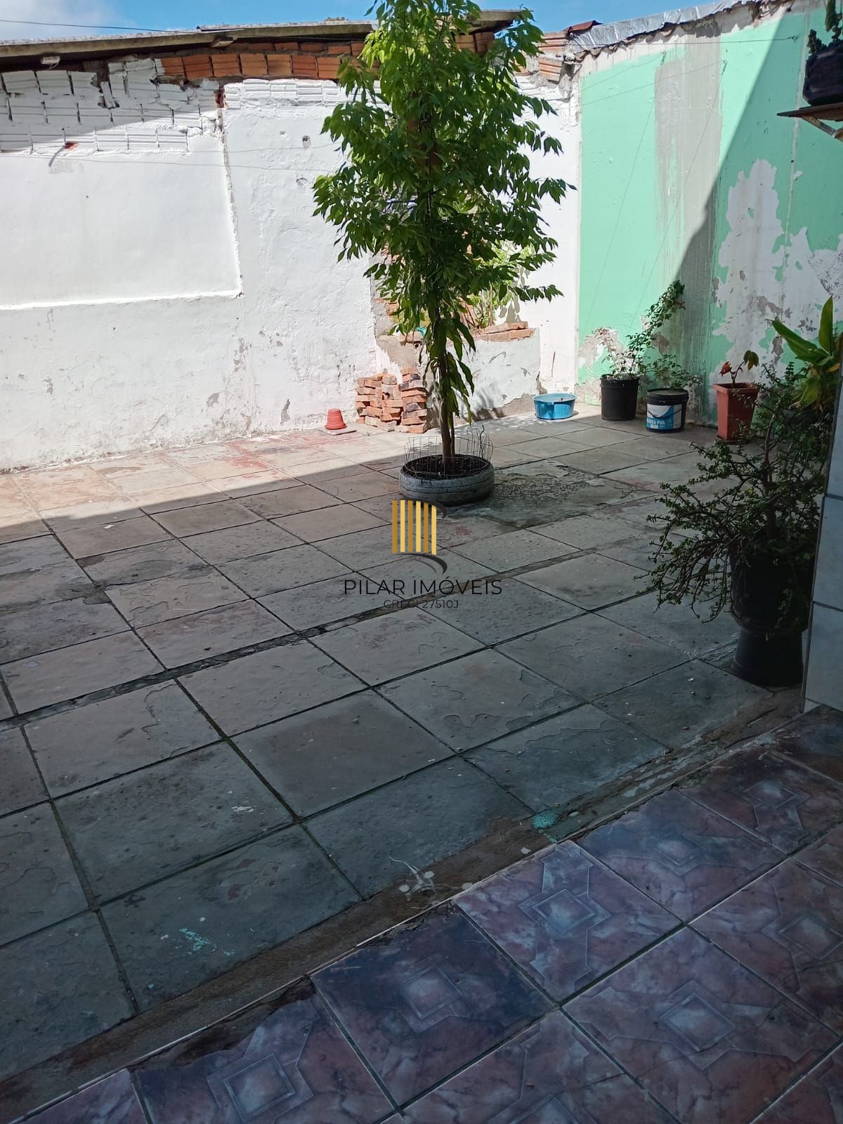 Casa 4 dormitórios no bairro Restinga