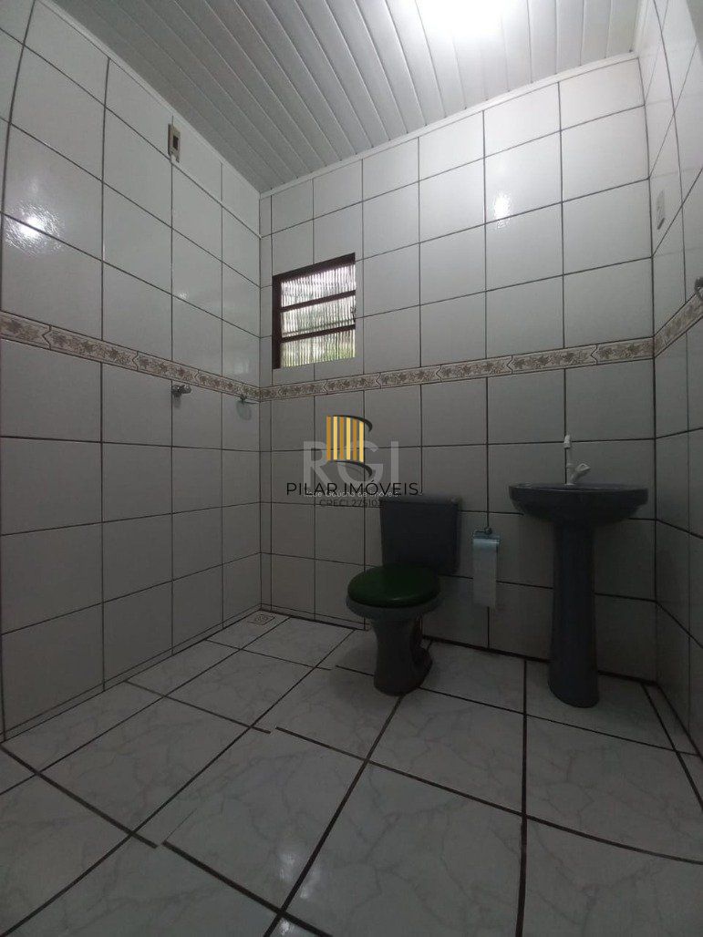 Casa para Venda - 140m², 2 dormitórios, sendo 1 suites, 2 vagas - São Lucas