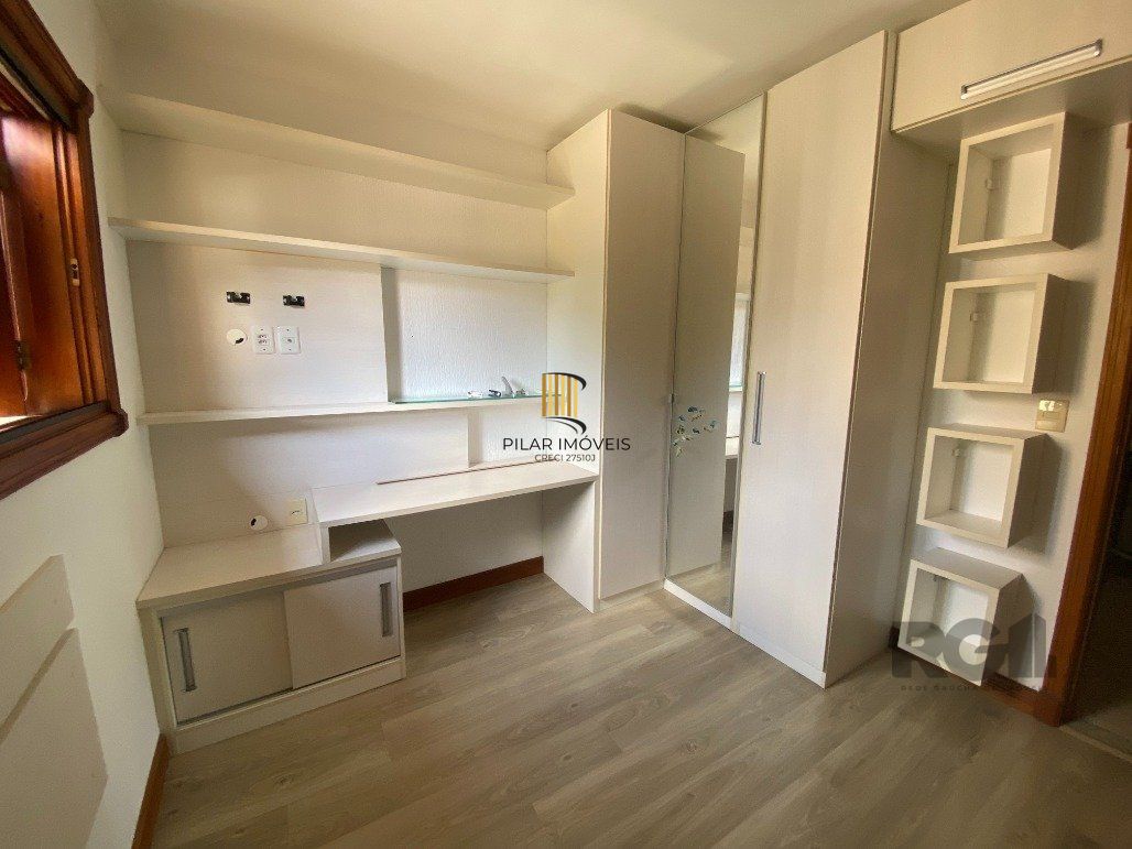 Casa 3 dormitórios no bairro Hípica