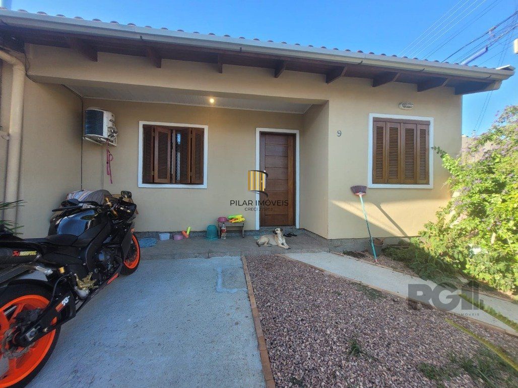Casa 3 dormitórios no bairro Hípica