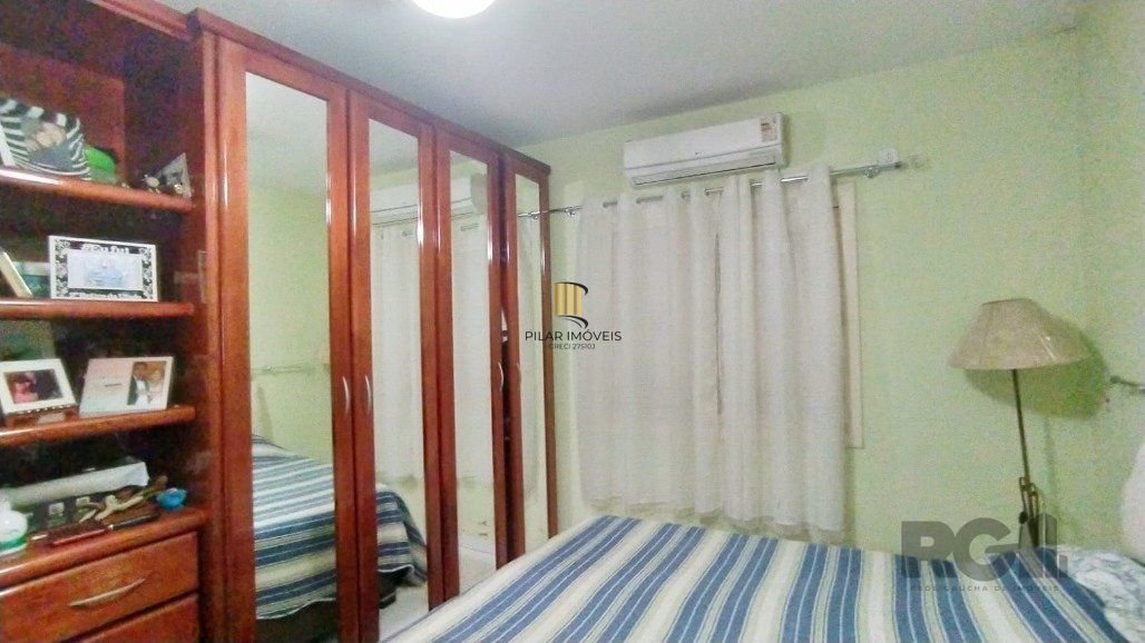 Casa 2 dormitórios no bairro Hípica