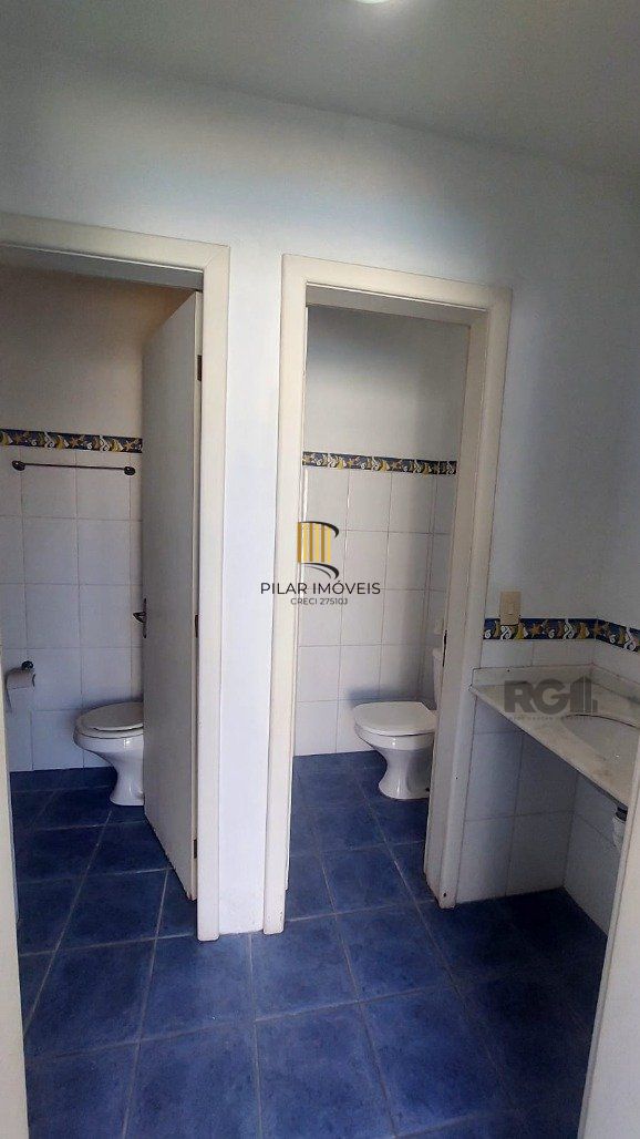 Casa 4 dormitórios no bairro Espírito Santo