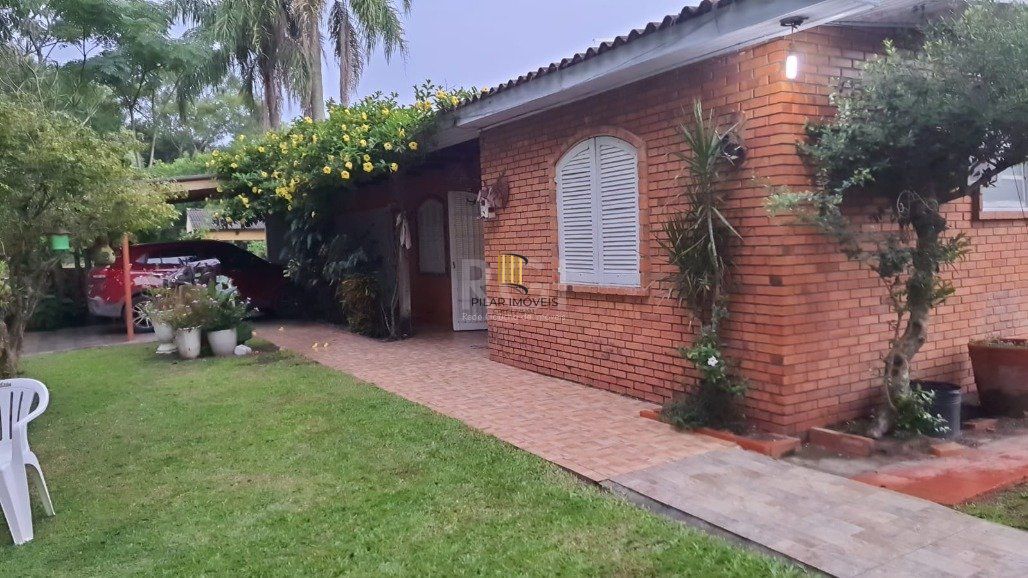 Sítio para Venda - 242m², 2 dormitórios, sendo 2 suites, 2 vagas - Itapuã - Pilar Imóveis