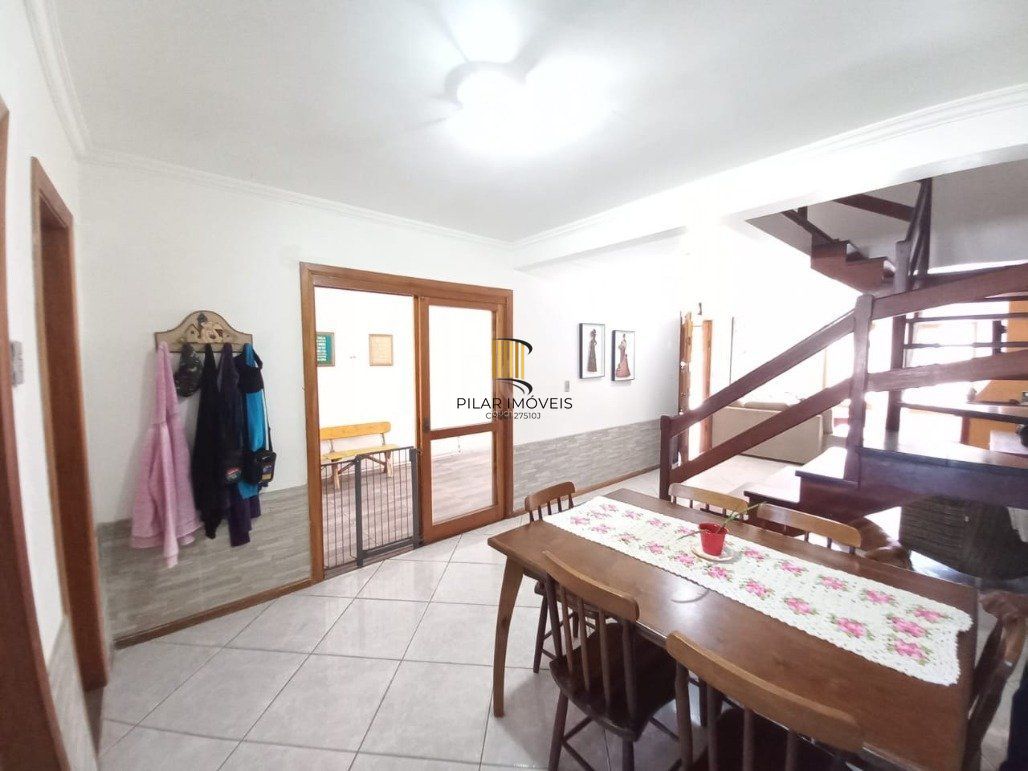 Casa 4 Dormitório(s) Bairro Espirito Santo